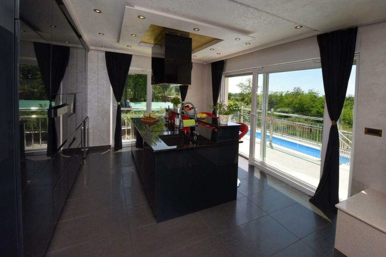 Villa Valerio بوريتش المظهر الخارجي الصورة